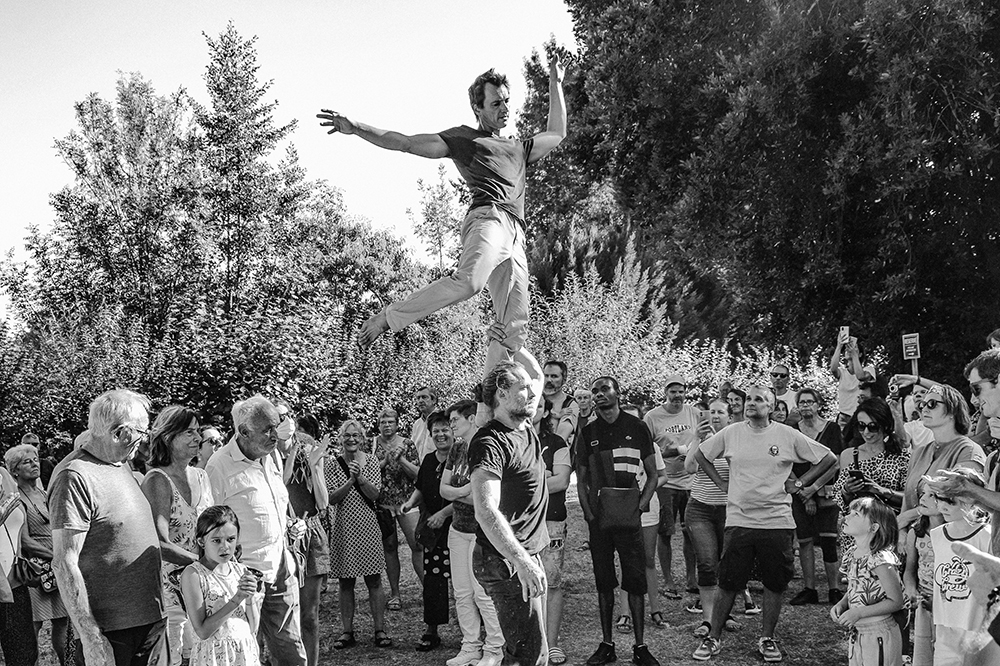 2r2c.coop - La concordance des temps / Le doux supplice